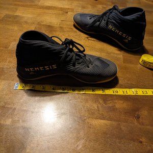 Adidas Nemeziz Mens Indoor Soccer Shoes Size 6.5 Black and Gold, Used